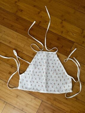 Backless poplin cami in ditzy vintage floral